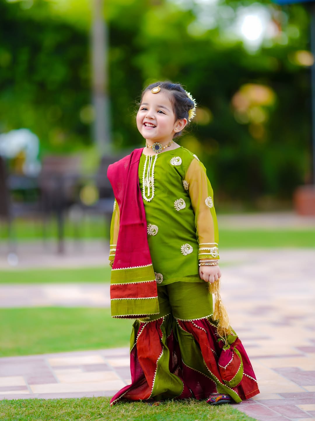 Little Rangriti Royal Traditional Sharara