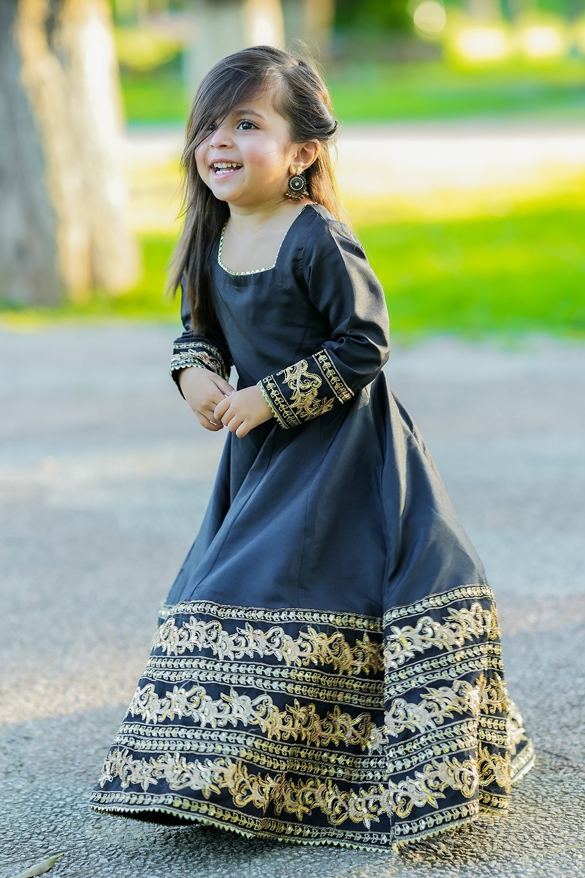 Ziyana Black Gold Grace