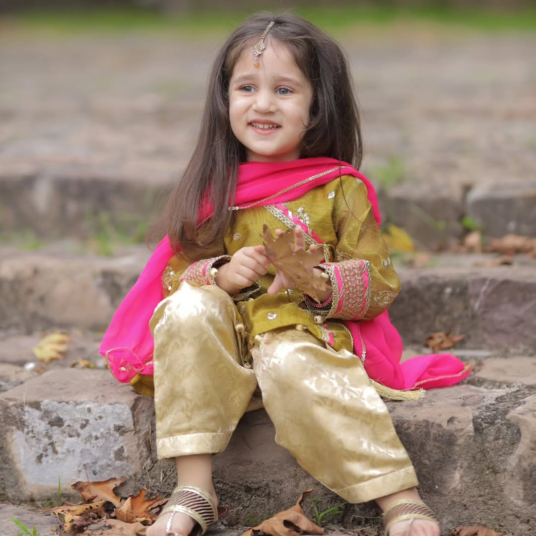 Ayleen Traditional Ethnic Charm Patiyala