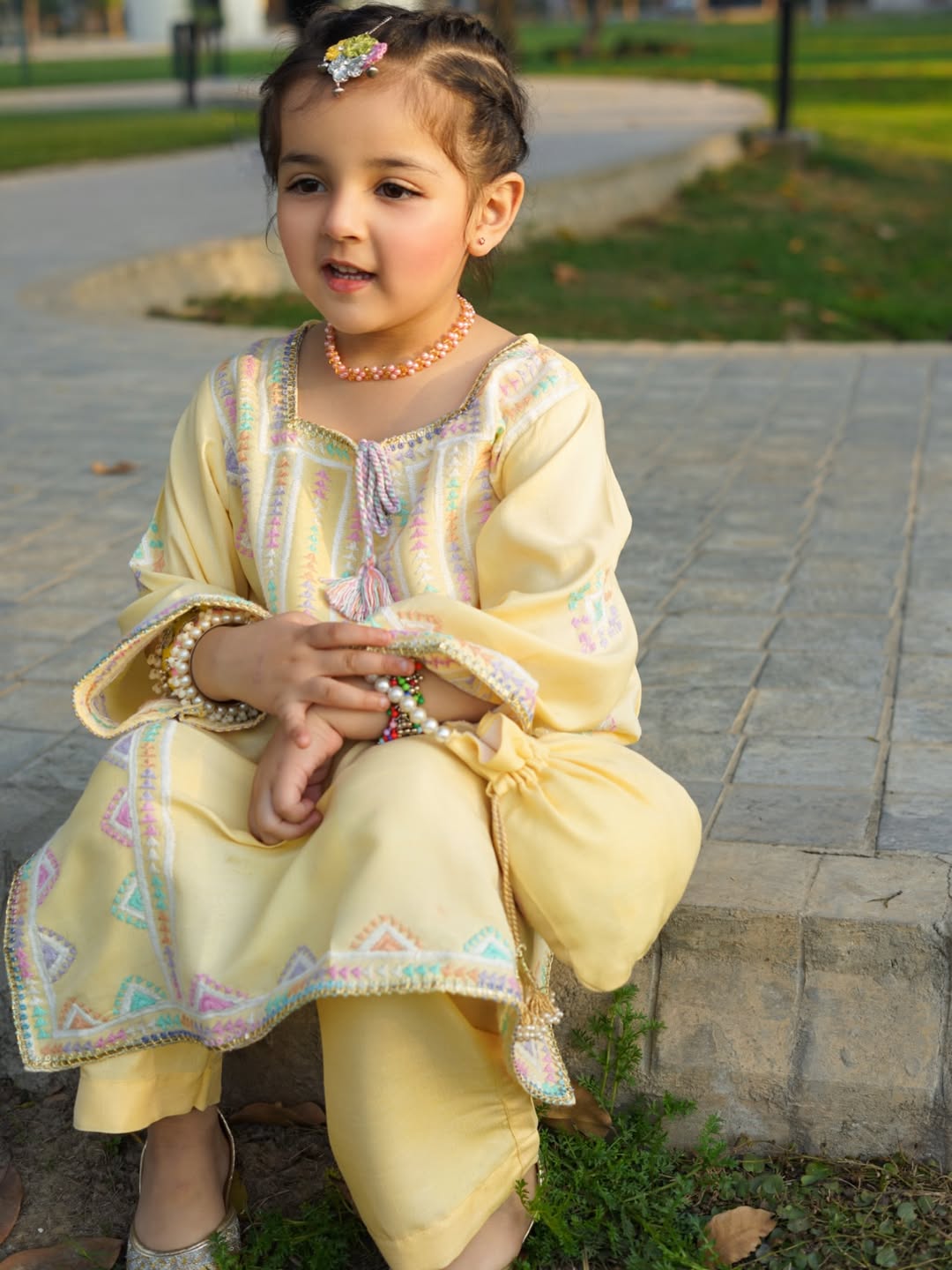 Ayla Sunshine Bloom Set