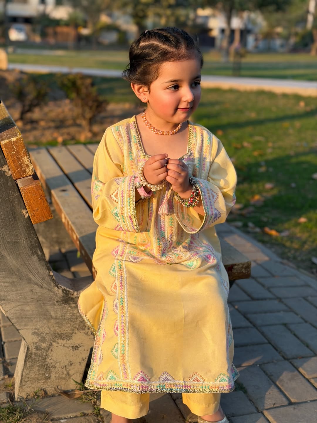 Ayla Sunshine Bloom Set