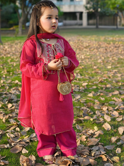 Zareen Noor Festive Kurta Set