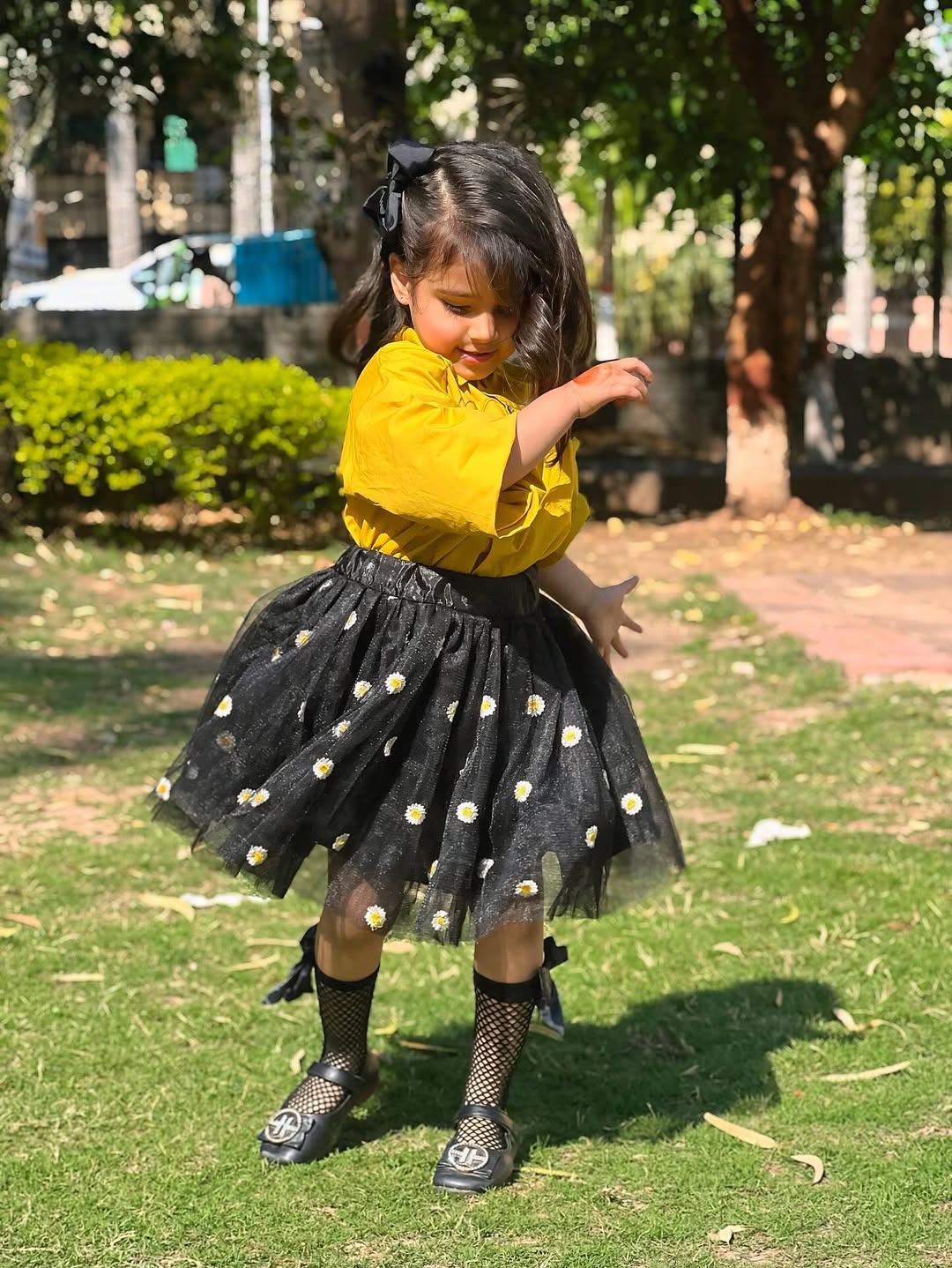 Ziya Sunshine Daisy Skirt Top Set