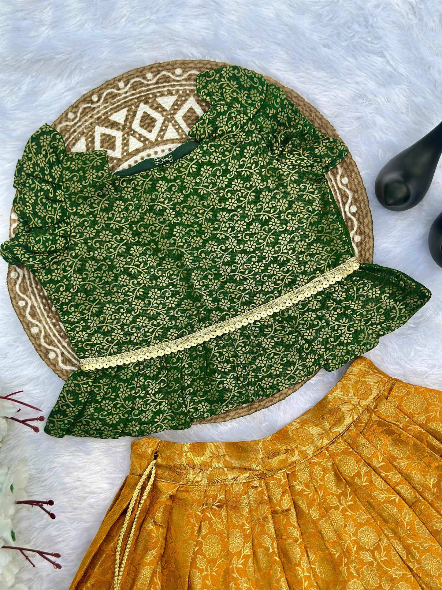 Trending Premium Broacket Fabric Reverseable Kids Lahenga Choli