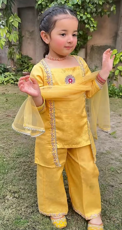 Elina Sunshine Charm Kurta Set