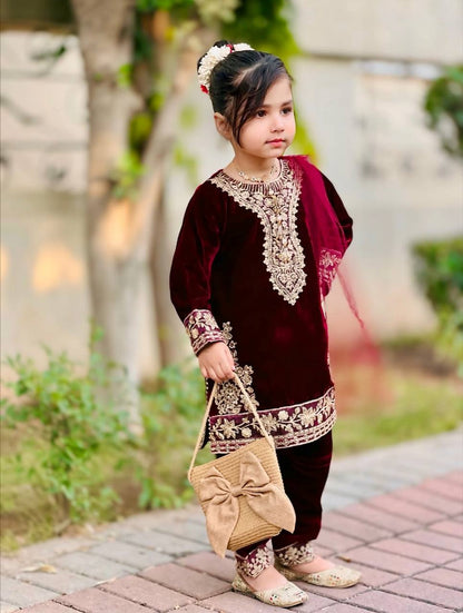 Aarohi Royal Velvet Suit Set